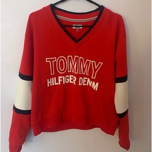 Tommy Hilfiger V-Neck Sweater 💌